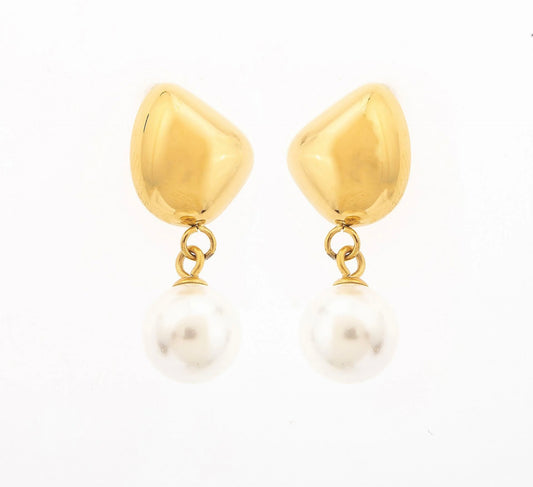 Mia Pearl Drop Earrings