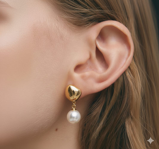 Mia Pearl Drop Earrings